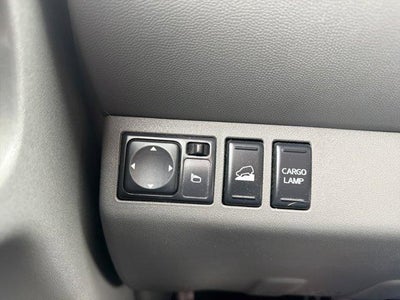 2014 Nissan Frontier 4WD Crew Cab SWB Auto SV