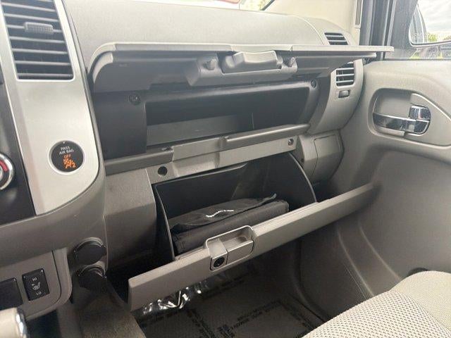 2014 Nissan Frontier 4WD Crew Cab SWB Auto SV