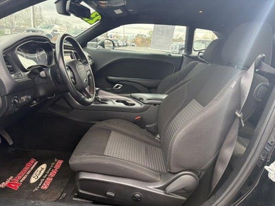 2023 Dodge Challenger SXT RWD