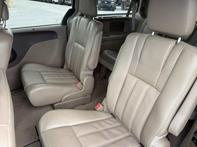 2013 Chrysler Town & Country 4dr Wgn Touring-L