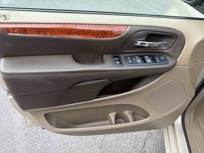 2013 Chrysler Town & Country 4dr Wgn Touring-L