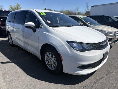 2023 Chrysler Voyager LX FWD