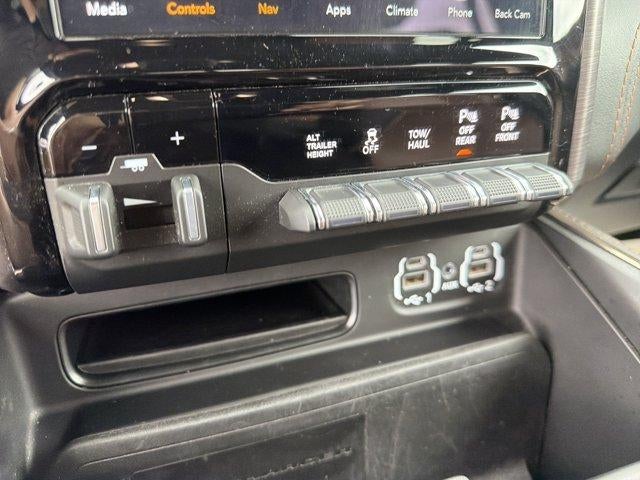 2020 RAM 3500 Longhorn 4x4 Crew Cab 6'4" Box