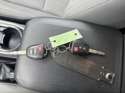 2019 Toyota Tacoma 4WD 4WD SR5 Double Cab 5' Bed V6 AT (GS)