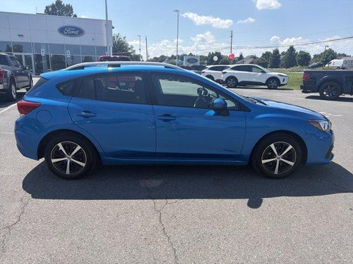 2022 Subaru Impreza Premium 5-door CVT