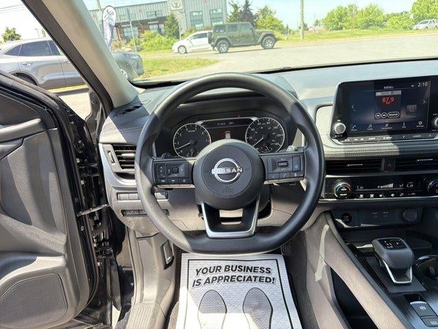 2024 Nissan Rogue AWD SV