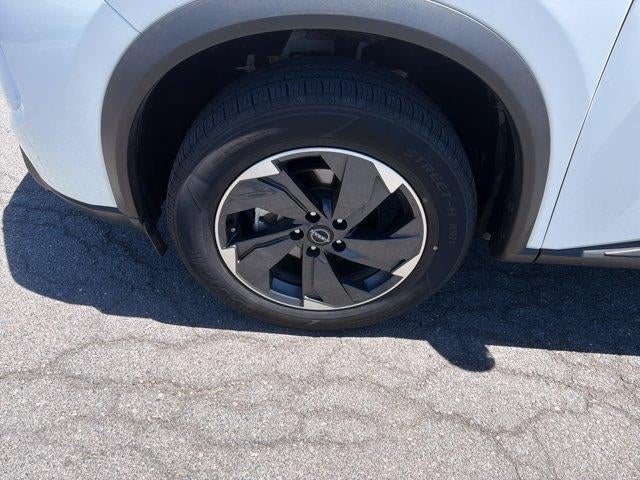 2024 Nissan Rogue AWD SV