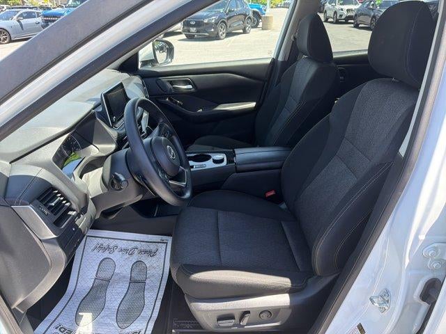 2024 Nissan Rogue AWD SV