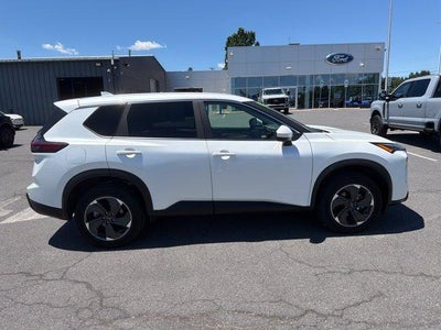 2024 Nissan Rogue AWD SV