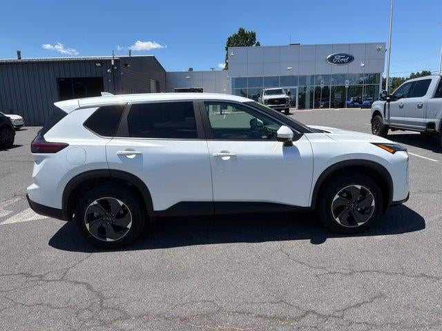 2024 Nissan Rogue AWD SV