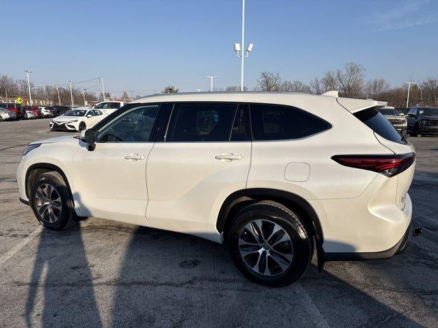 2022 Toyota Highlander XLE AWD (Natl)