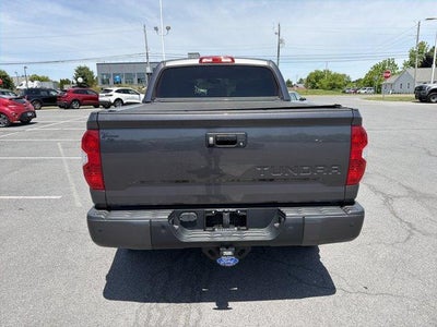 2016 Toyota Tundra 4WD Truck 4WD CrewMax Short Bed 5.7L SR5 (SE)