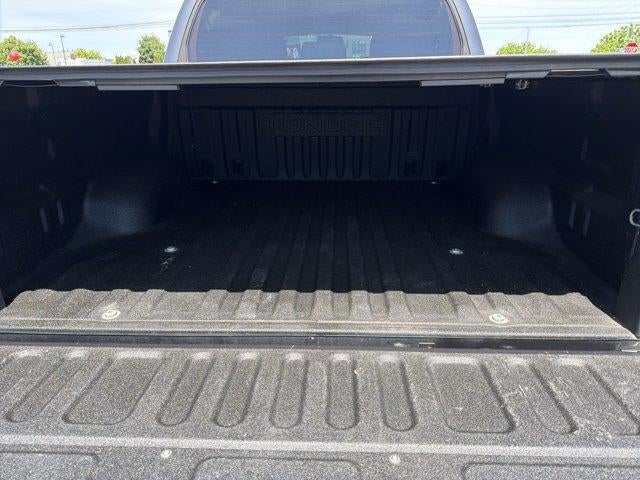 2016 Toyota Tundra 4WD Truck 4WD CrewMax Short Bed 5.7L SR5 (SE)