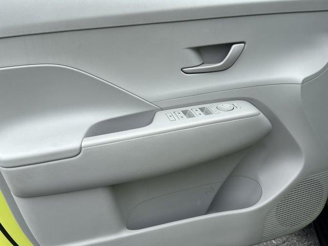 2024 Hyundai KONA SEL FWD