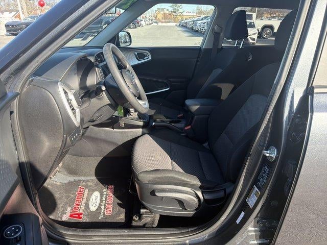 2024 Kia Soul LX IVT