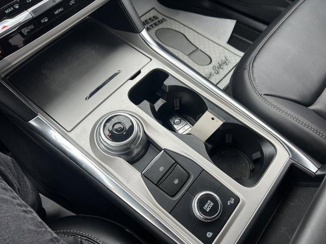 2022 Ford Explorer XLT 4WD