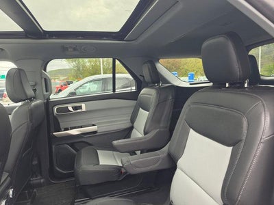 2022 Ford Explorer XLT 4WD