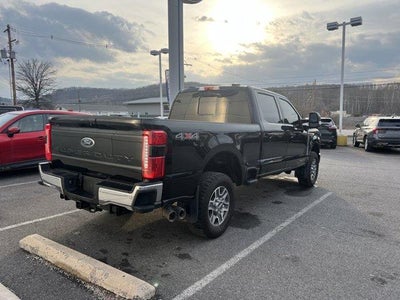 2024 Ford Super Duty F-250 SRW LARIAT 4WD Crew Cab 6.75' Box