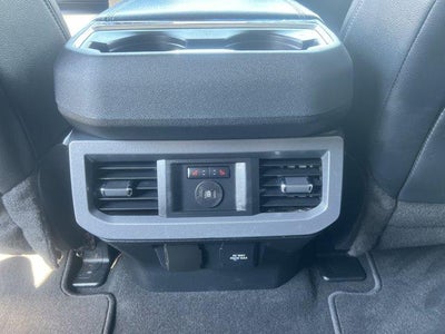 2024 Ford Super Duty F-250 SRW LARIAT 4WD Crew Cab 6.75' Box