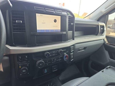 2023 Ford Super Duty F-350 SRW XL 4WD Crew Cab 6.75' Box