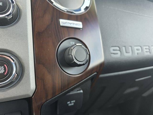 2016 Ford Super Duty F-350 SRW 4WD Crew Cab 6-3/4 Ft Box Lariat