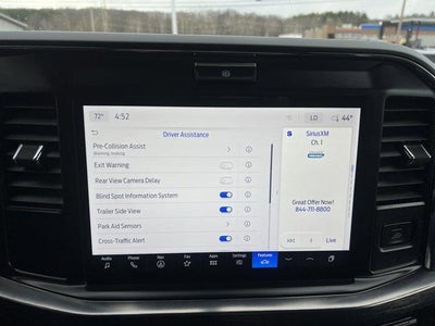 2025 Ford Super Duty F-350 DRW LARIAT 4WD Crew Cab 8' Box