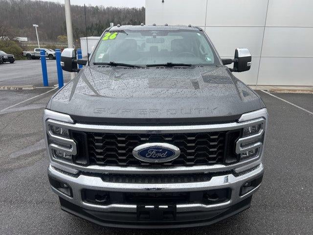 2025 Ford Super Duty F-350 DRW LARIAT 4WD Crew Cab 8' Box