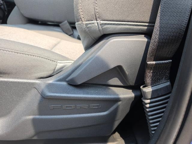 2025 Ford F-150 XL 4WD Reg Cab 8' Box