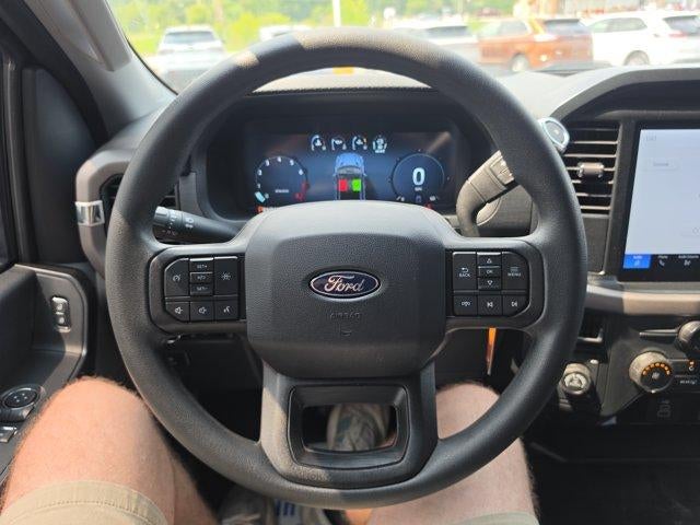2025 Ford F-150 XL 4WD Reg Cab 8' Box