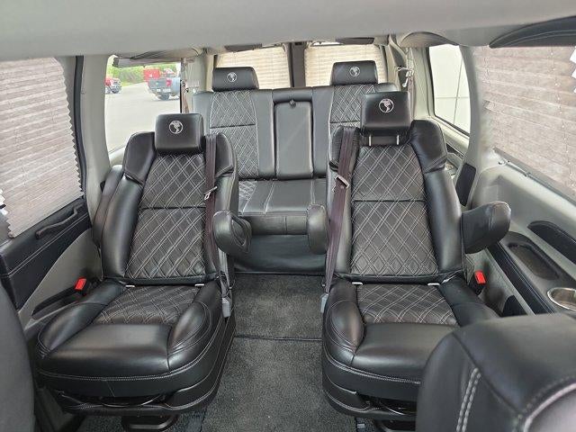 2021 Chevrolet Express Passenger 2500 Regular Wheelbase Rear-Wheel Drive 1LS