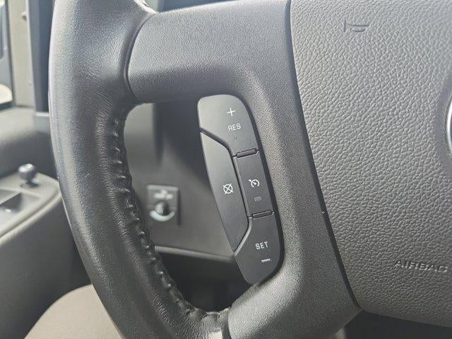 2023 Chevrolet Express Passenger 3500 Regular Wheelbase Rear-Wheel Drive 1LS