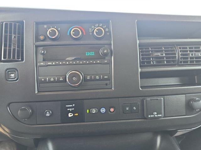 2024 Chevrolet Express Passenger 3500 Extended Wheelbase Rear-Wheel Drive 1LS