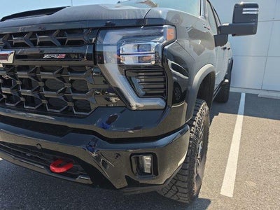 2025 Chevrolet Silverado 2500 HD Crew Cab Standard Box 4-Wheel Drive ZR2
