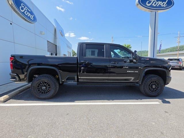 2025 Chevrolet Silverado 2500 HD Crew Cab Standard Box 4-Wheel Drive ZR2