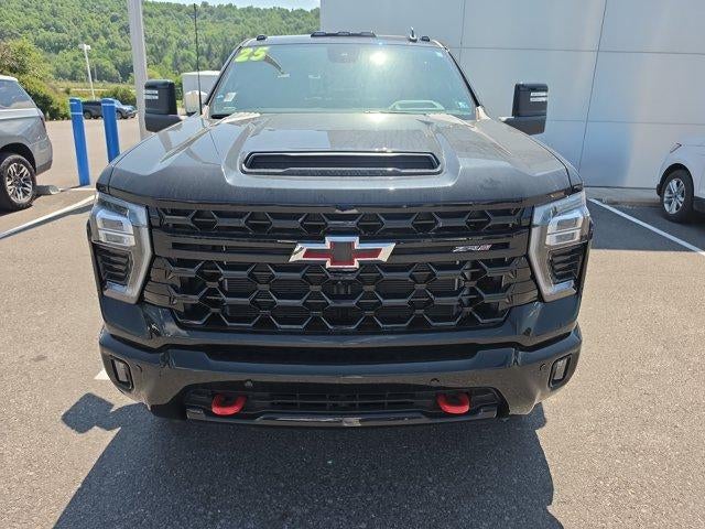 2025 Chevrolet Silverado 2500 HD Crew Cab Standard Box 4-Wheel Drive ZR2