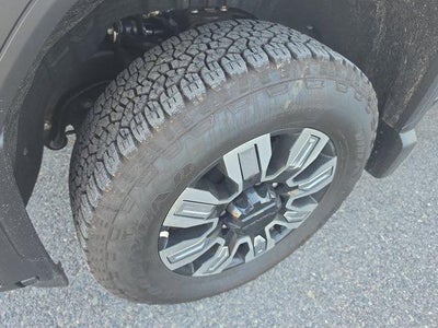 2025 GMC Sierra 2500 HD Crew Cab Standard Box 4-Wheel Drive AT4