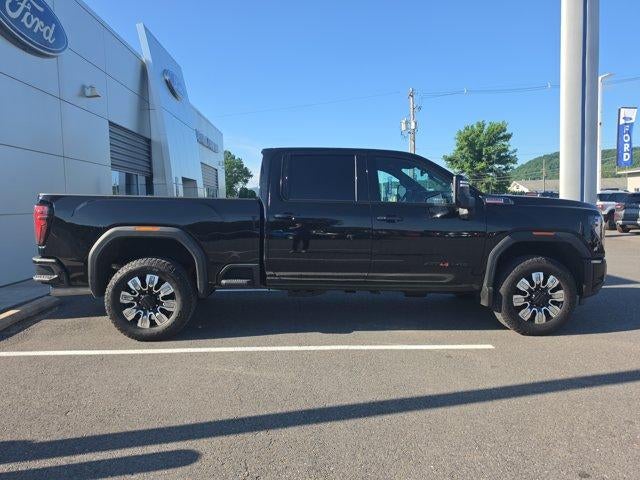 2025 GMC Sierra 2500 HD Crew Cab Standard Box 4-Wheel Drive AT4