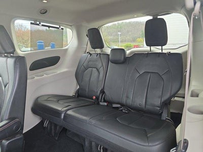 2018 Chrysler Pacifica Touring L FWD