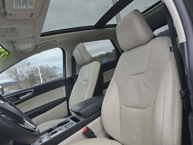 2022 Ford Edge Titanium AWD