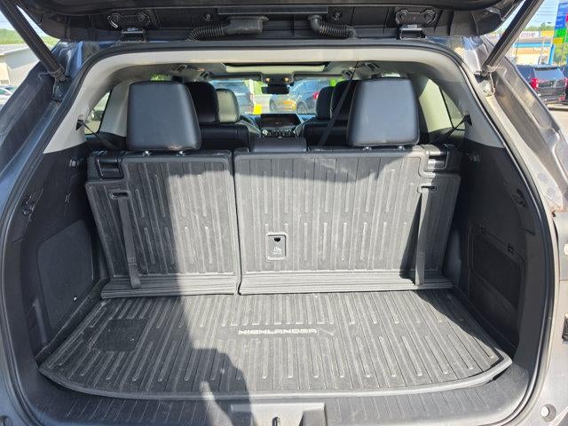 2021 Toyota Highlander Platinum AWD (Natl)
