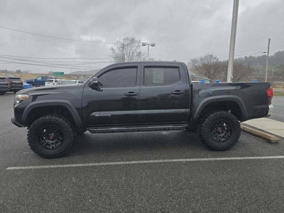 2018 Toyota Tacoma SR Double Cab 5' Bed V6 4x4 AT (GS)