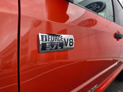 2017 Toyota Tundra 4WD 4WD SR5 CrewMax 5.5' Bed 5.7L (SE)