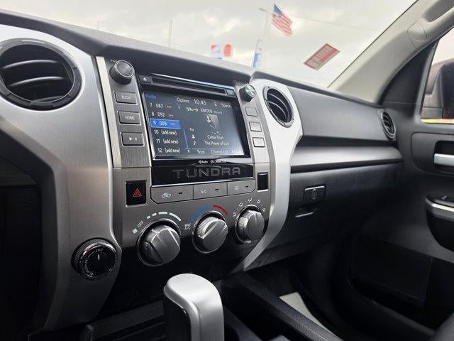 2017 Toyota Tundra 4WD 4WD SR5 CrewMax 5.5' Bed 5.7L (SE)