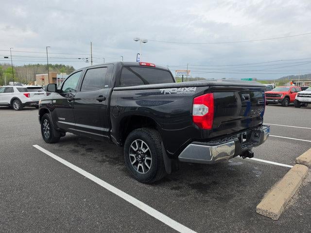 2016 Toyota Tundra 4WD Truck 4WD CrewMax Short Bed 5.7L SR5 (SE)