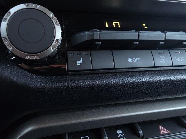 2023 Toyota Tundra 4WD 4WD SR5 CrewMax 5.5' Bed (SE)