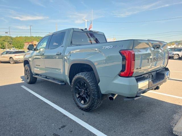 2023 Toyota Tundra 4WD 4WD SR5 CrewMax 5.5' Bed (SE)