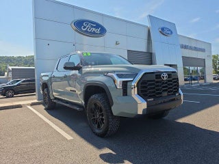 2023 Toyota Tundra 4WD 4WD SR5 CrewMax 5.5' Bed (SE)