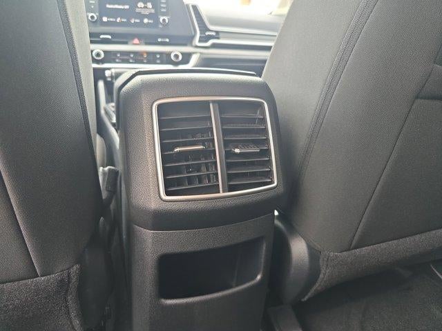 2023 Kia Sportage LX - Photo 16