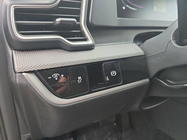 2023 Kia Sportage LX - Photo 19