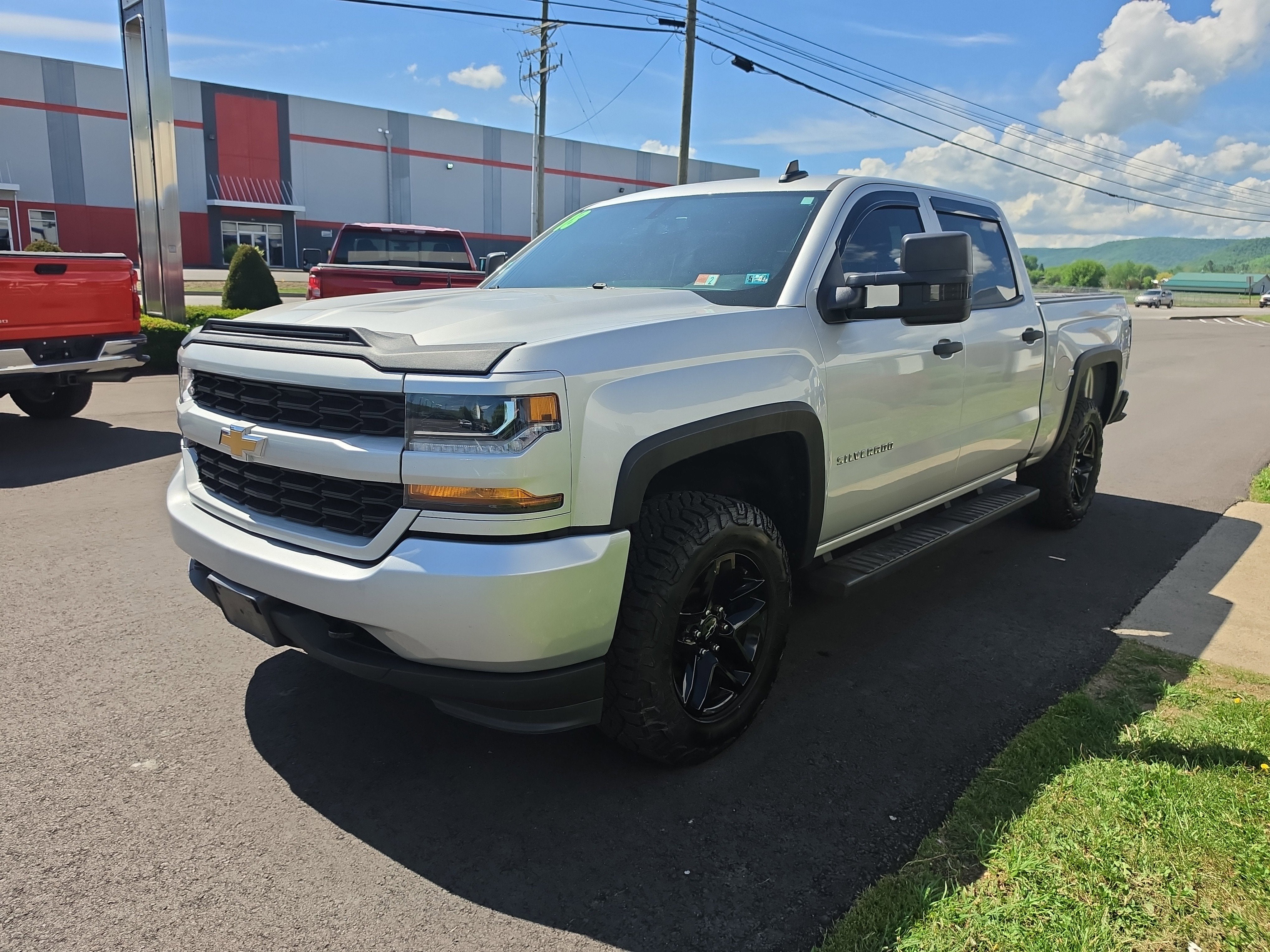 2018 Chevrolet Silverado 1500 Custom